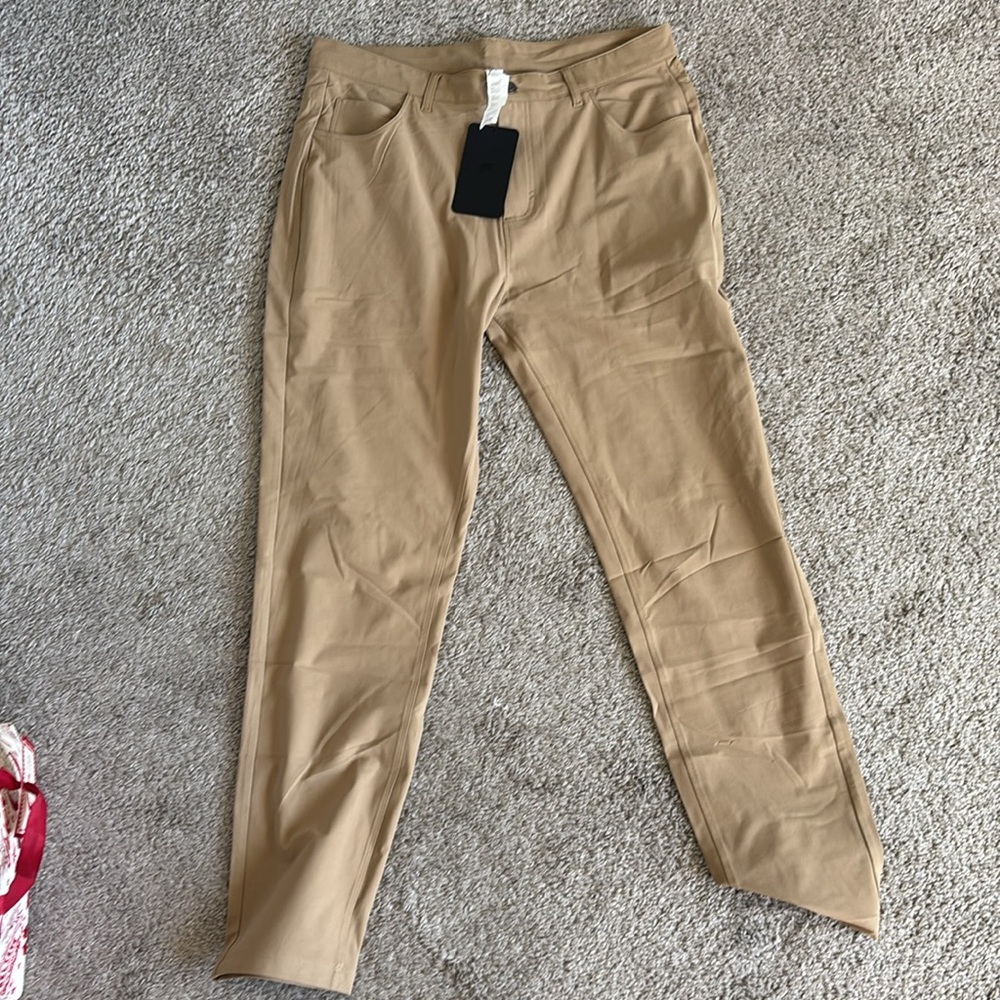 NWT Fabletics khakis - Picture 4 of 5